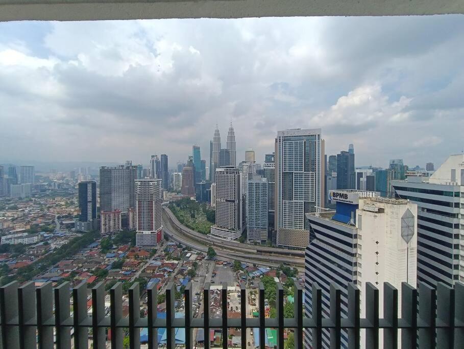 쿠알라룸푸르 Cl 30A Super Kl View Infinity Pool Klcc 아파트 외부 사진